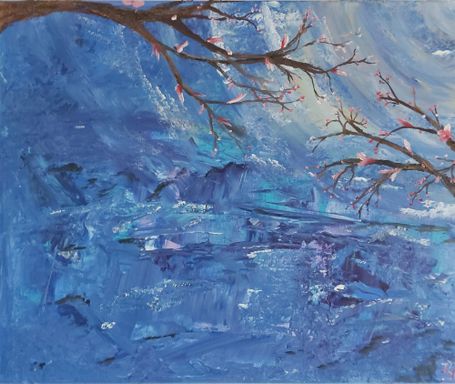 Detailansicht eines Gemäldes, des dreiteiligen Kunstwerkes von Enthousio. Äste mit Struktur blühen vor einer abstrakten, blauen Mondnacht.