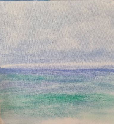 Abstraktes Acrylgemälde von Kathi Hildebrandt in zarten Blau- und Grüntönen. Abstrakte Meereswellen unter hellblauem Himmel.